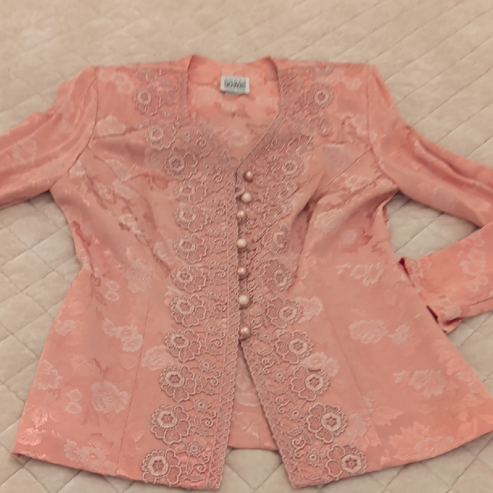 Chic Lace Women's Blazer in Peach